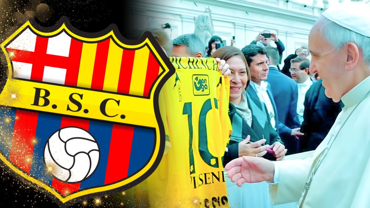 El día que Papa Francisco recibió la camiseta de Barcelona SC.