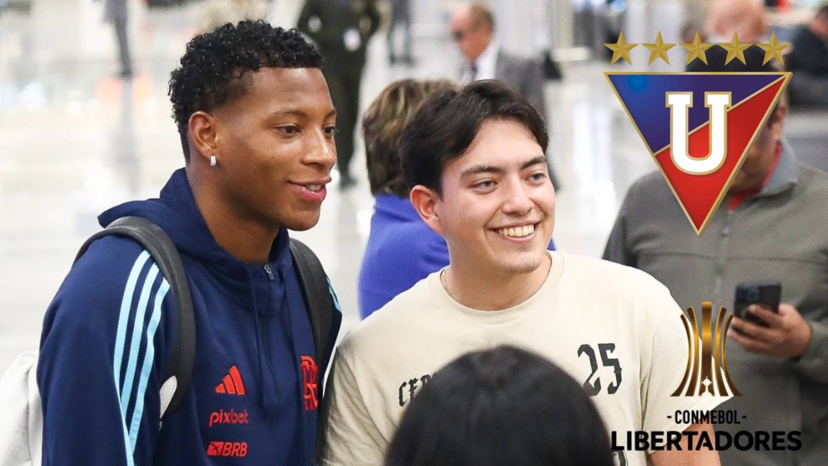 Gonzalo Plata compartió con los hinchas a su arribo a Quito.