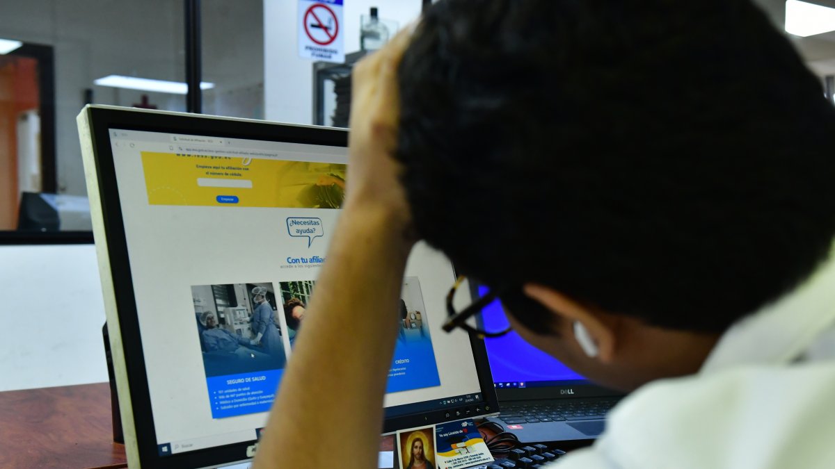 Muchas veces, navegar por los portales webs públicos causa malestar.