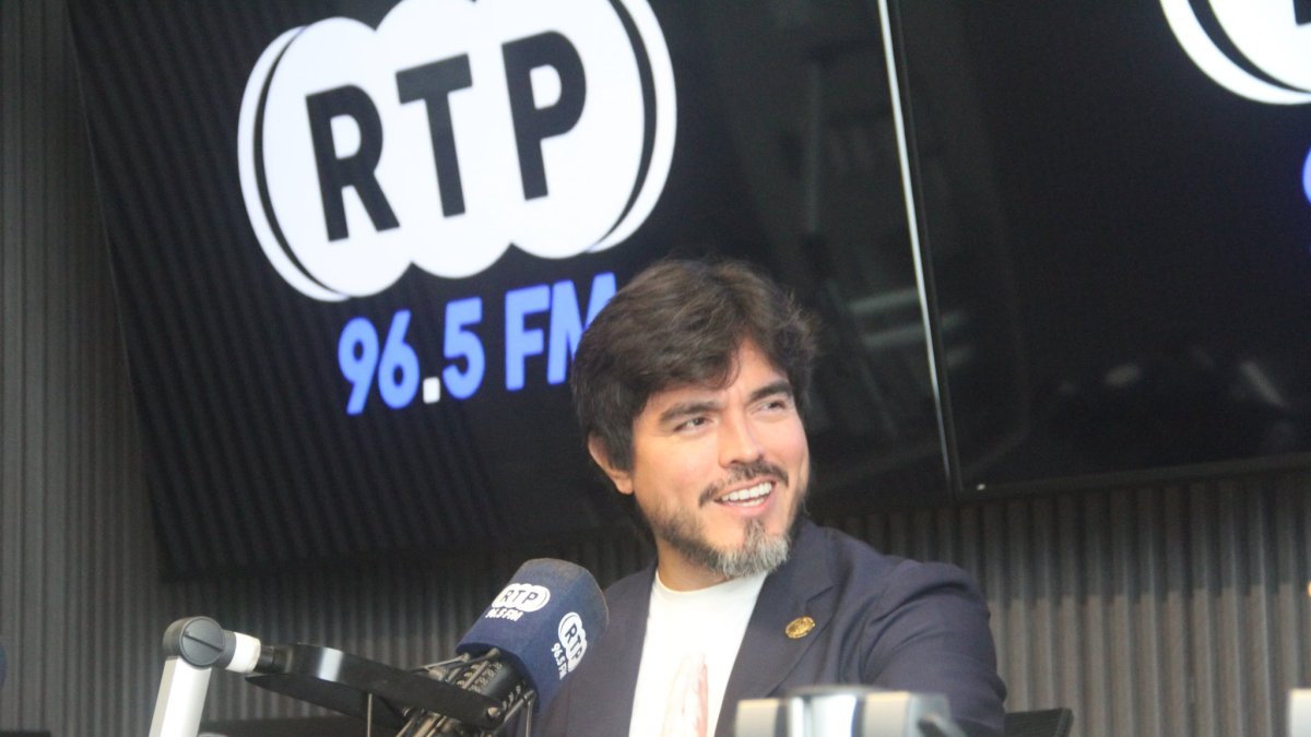 El ministro de Gobierno José De La Gasca ha defendido el llamado a una Asamblea Constituyente.