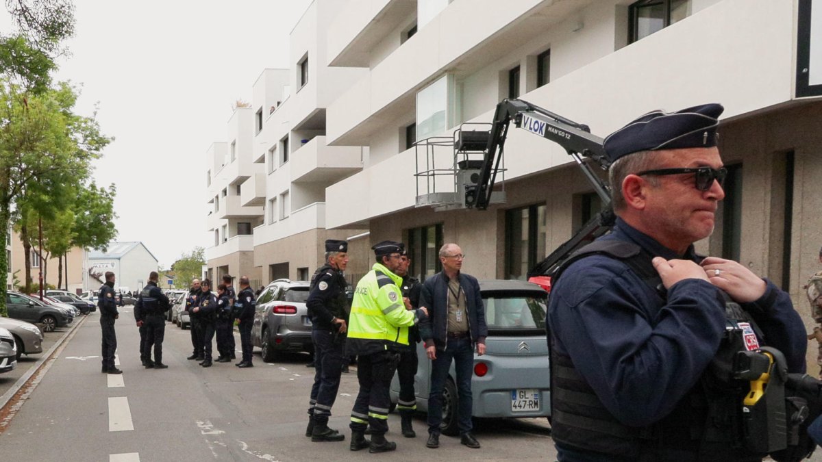 Un fuerte dispositivo policial corta el tráfico en las inmediaciones de un instituto de secundaria en Nantes (oeste de Francia)
