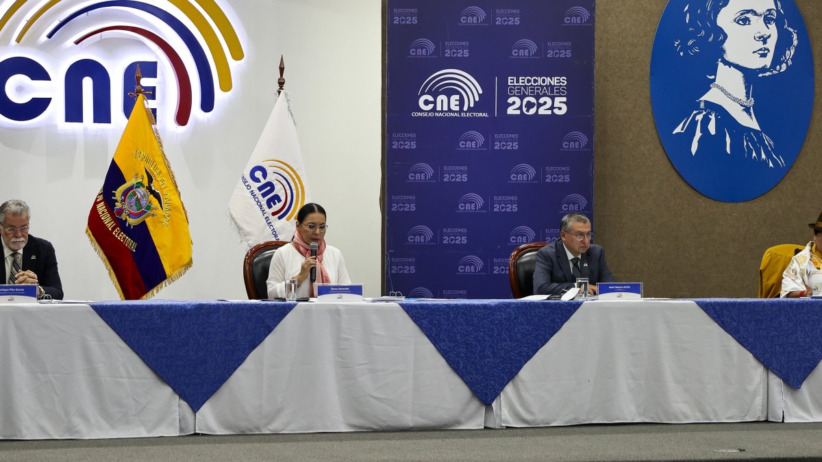 CNE. Atamaint y tres vocales están prorrogados por segunda vez. Debían dejar el cargo en noviembre pasado.