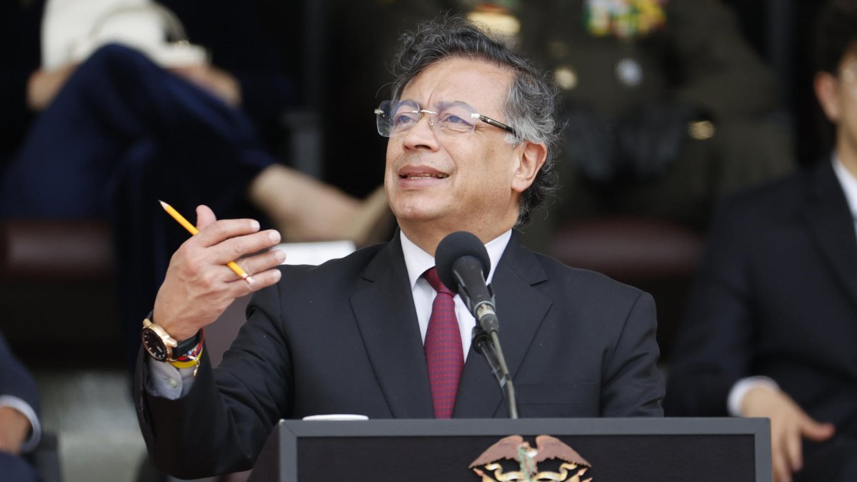 Fotografía de archivo, tomada el pasado 18 de febrero de 2025, del presidente de Colombia, Gustavo Petro, en Bogotá (Colombia).