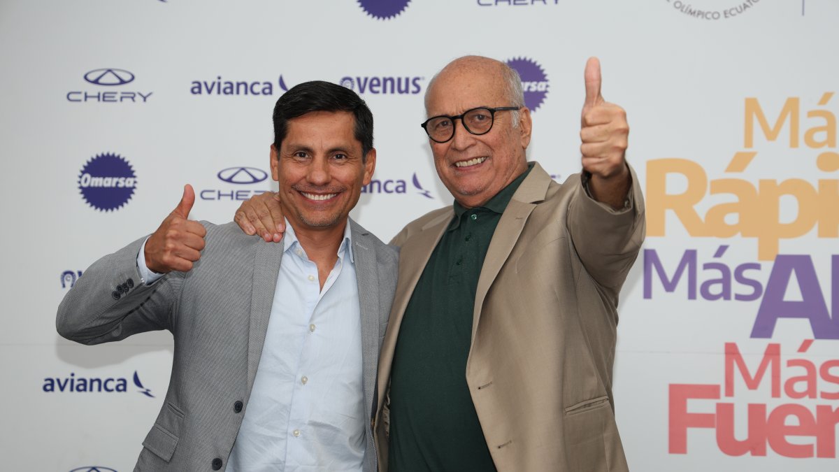 Jefferson Pérez (i) y Jorge Delgado Panchana son el binomio de la única lista inscrita hasta el momento para las elecciones del COE.