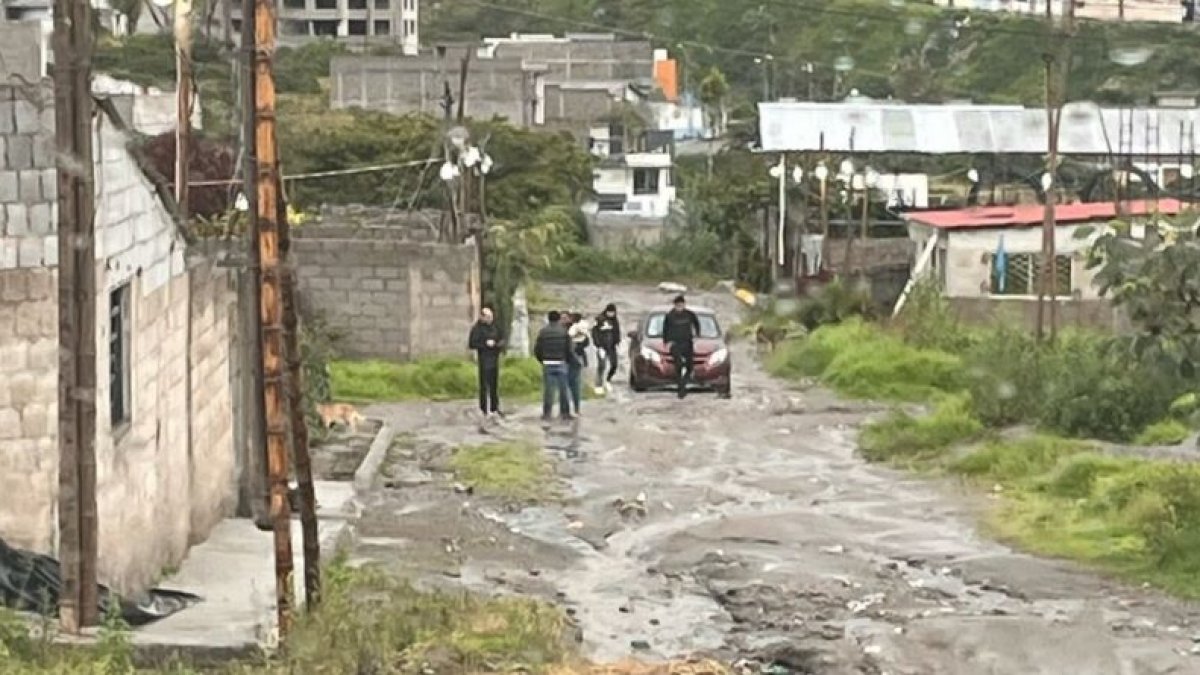 Una ciudadana fue detenida por presunta invasión en Lote A36, en Calderón, norte de Quito