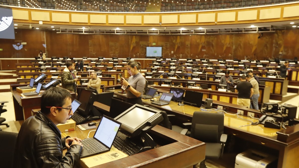 Adecuaciones. Durante la semana anterior, técnicos de la Asamblea probaron los nuevos computadores.