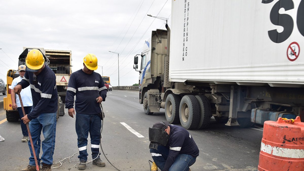 Los trabajos obligaron a cierres de carriles.