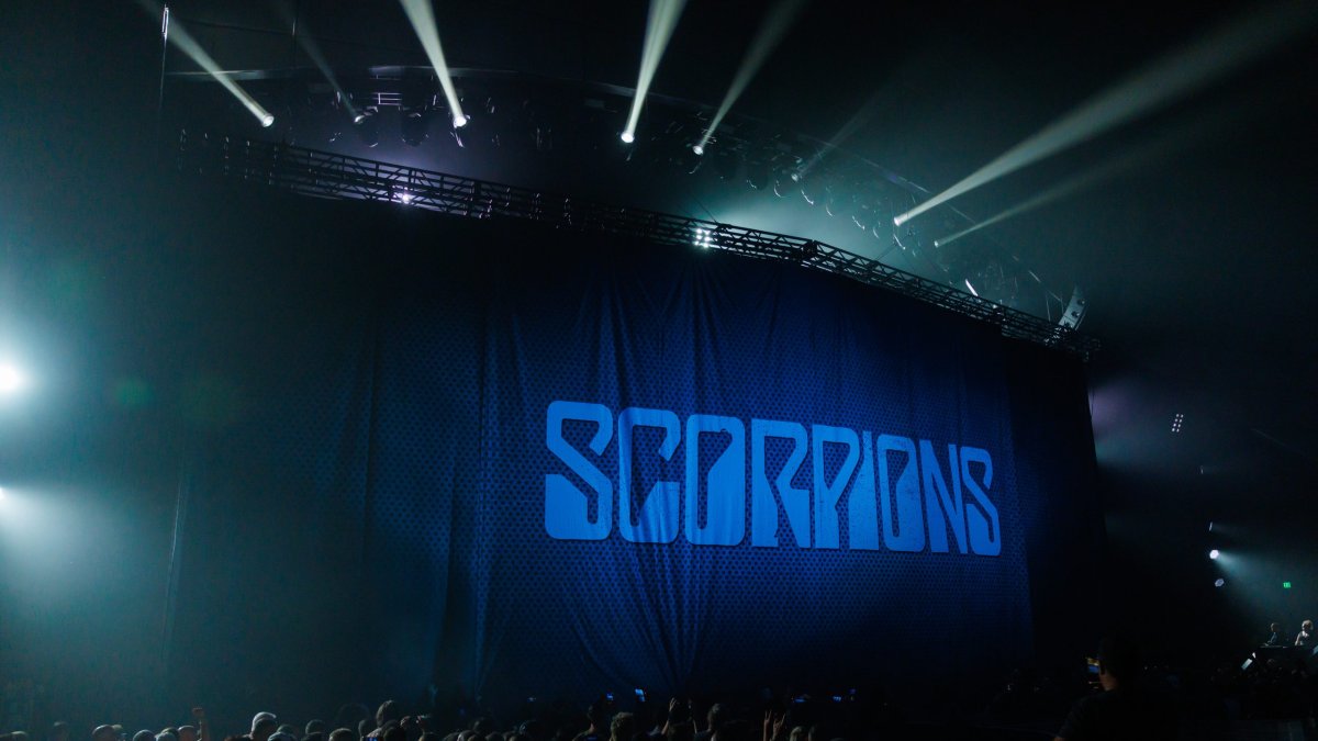 Scorpions canceló su gira de 2019 debido al estado de excepción; la expectativa crece por la actual salud de Klaus Meine.