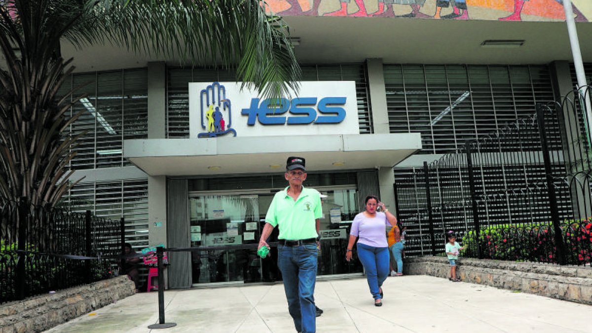 La jubilación patronal es diferente a la jubilación del IESS, por vejez.