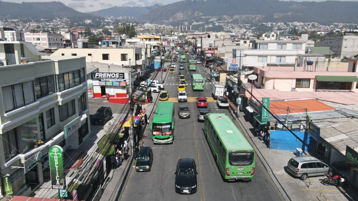En Cumbayá se construirá un Sendero Seguro para priorizar la seguridad del peatón.