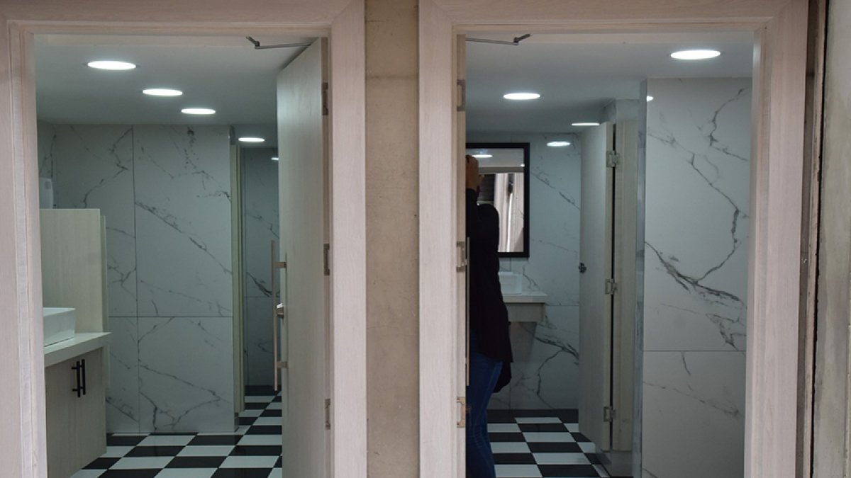 La intervención en los baños del Palacio Municipal fue informada este 29 de abril.