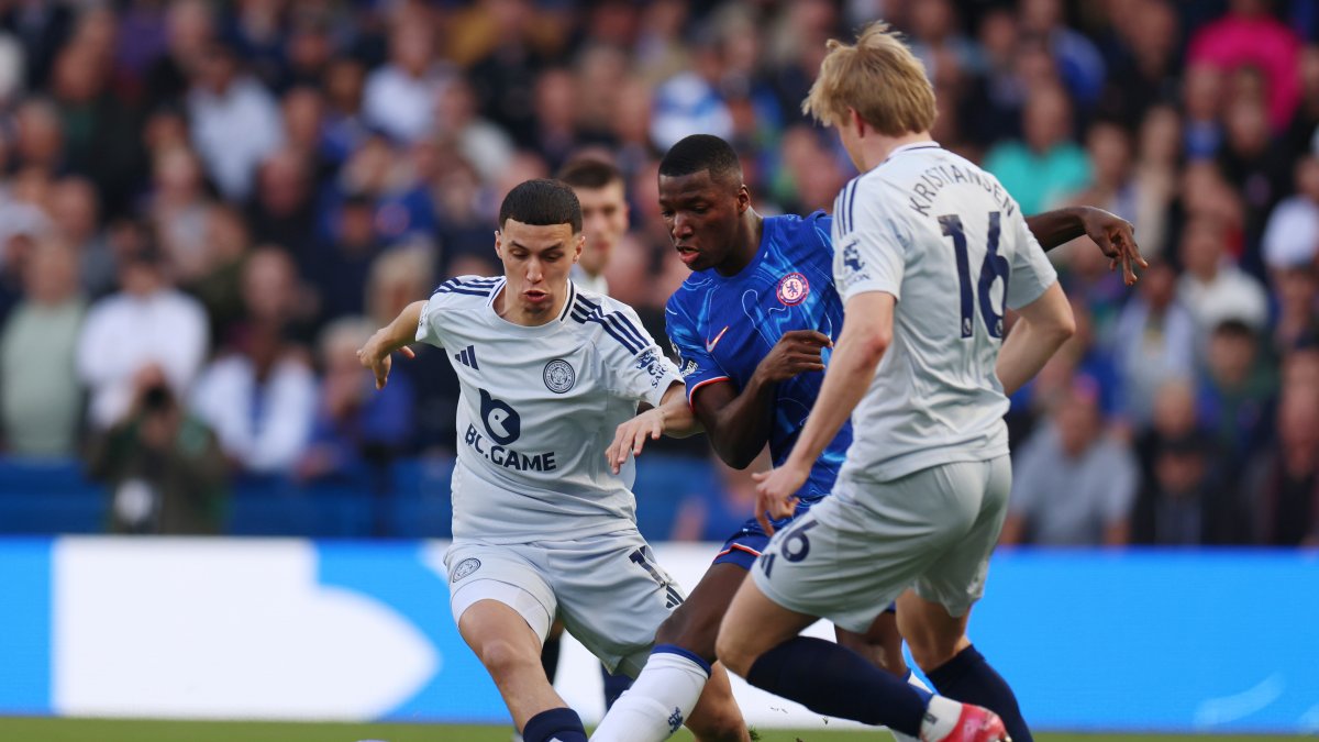 Moises Caicedo (c) es uno de los líderes del Chelsea.