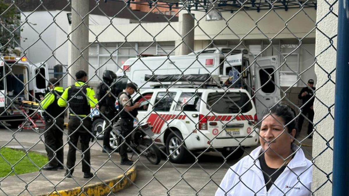 En el Hospital de Macas se atendió inicialmente a los menores antes de su traslado a Cuenca.
