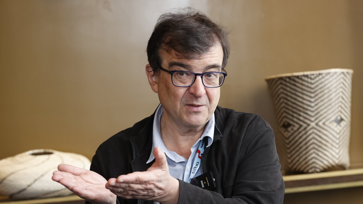 El escritor recibió la inesperada invitación en 2023, y decidió aceptar pese a ser ateo.