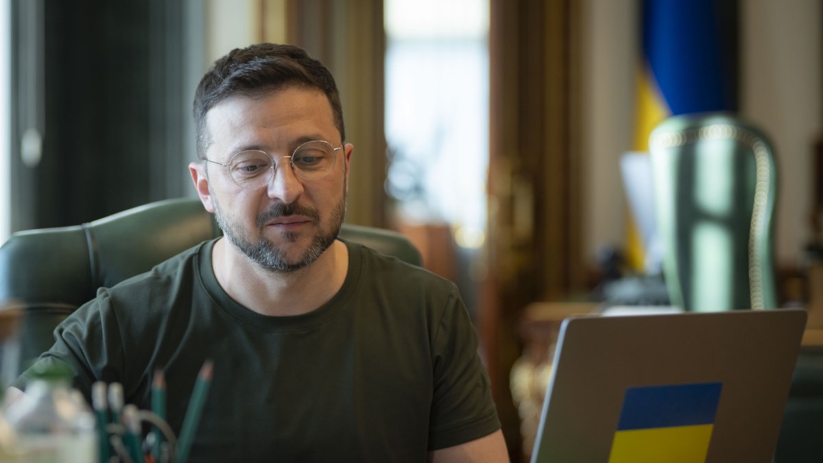 Volodímir Zelenski, presidente de Ucrania, durante su mensaje de felicitación a Daniel Noboa en redes sociales.