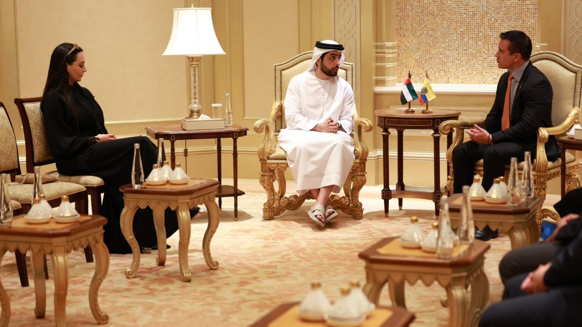 En su último día en Emiratos Árabes Unidos, el presidente Daniel Noboa se reunió con Sheikh Mohammed Maktoum Bin Juma Al Maktoum, miembro de la familia real de Dubái.