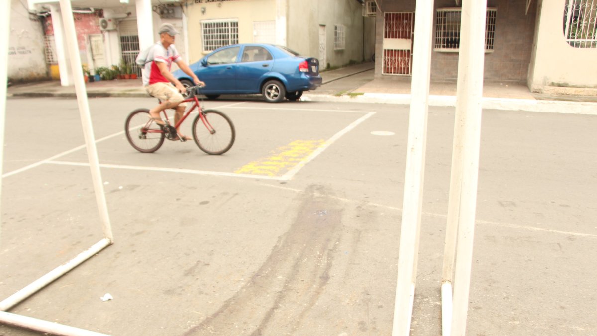 El crimen ocurrió alrededor en las calles Guerrero Martínez y Domingo Savio, en el suroeste de Guayaquil.