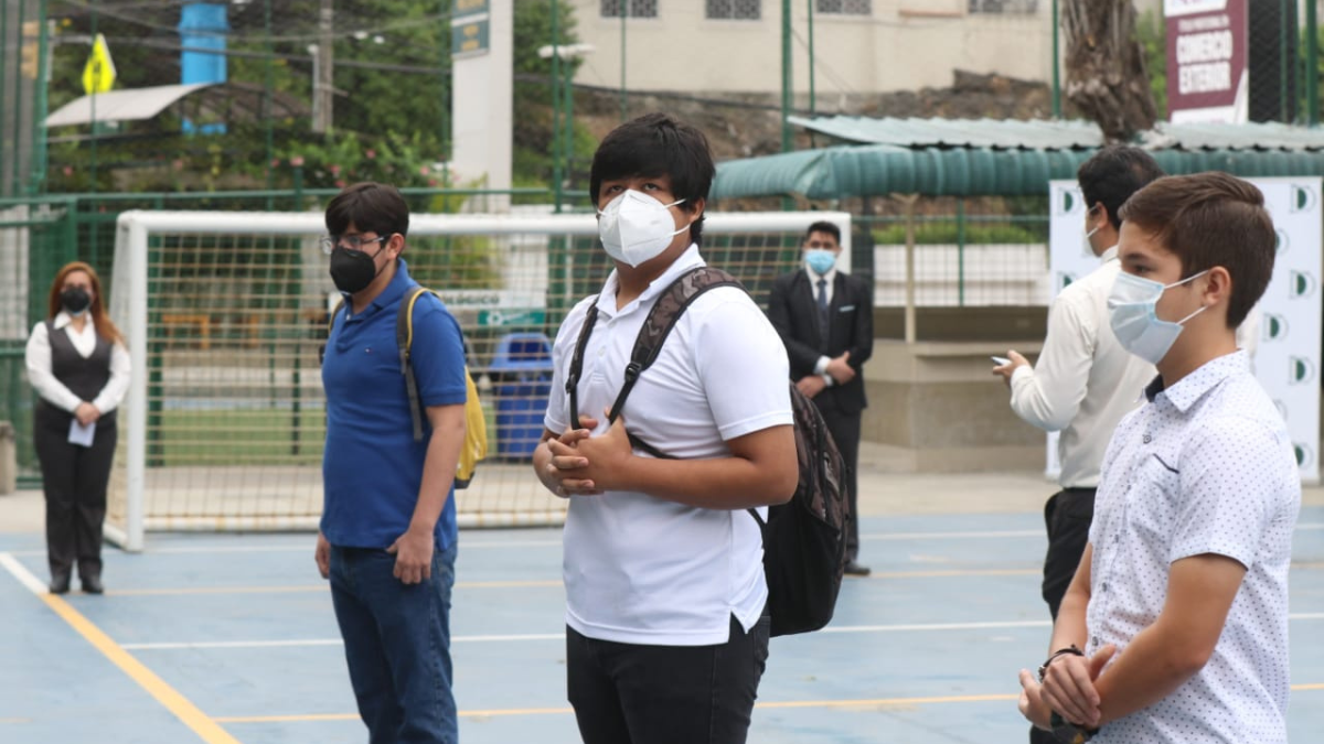 Uso obligatorio de mascarilla en escuelas de Guayas, Manabí, Pichincha y Santo Domingo desde el 5 de mayo de 2025.