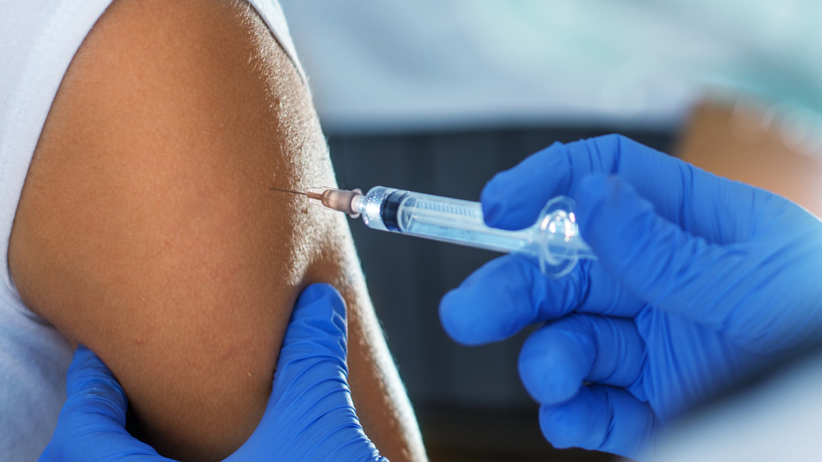 Ecuador en alerta epidemiológica por fiebre amarilla y tosferina.