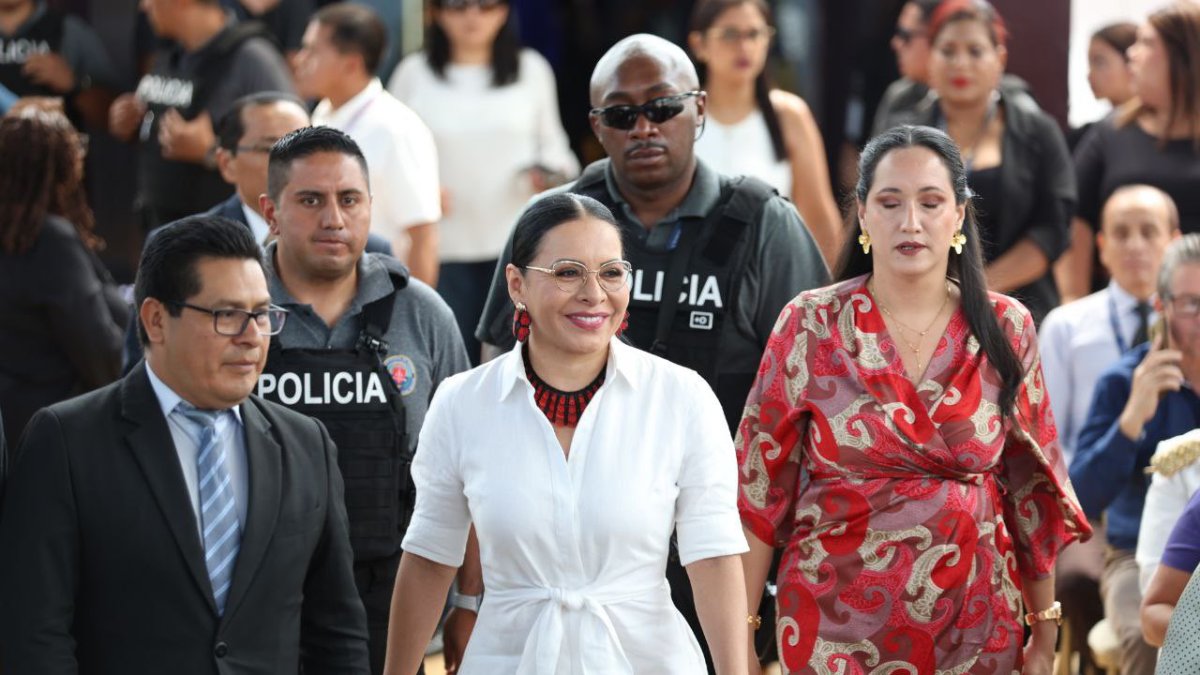 La presidenta del CNE Diana Atamaint registra un riesgo alto de seguridad, según informes.