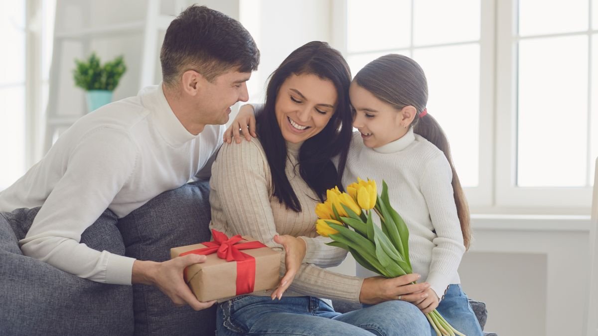 Festividad. El Día de las Madres mueve los comercios en línea, que se preparan para entregar un buen servicio.