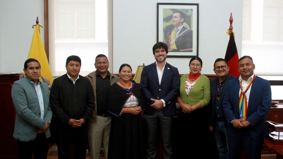 El ministro José De La Gasca anunció un acercamiento con Pachakutik.