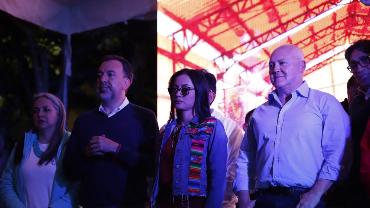 El alcalde Pabel Muñoz durante la entrega de resultados de las elecciones 2025.