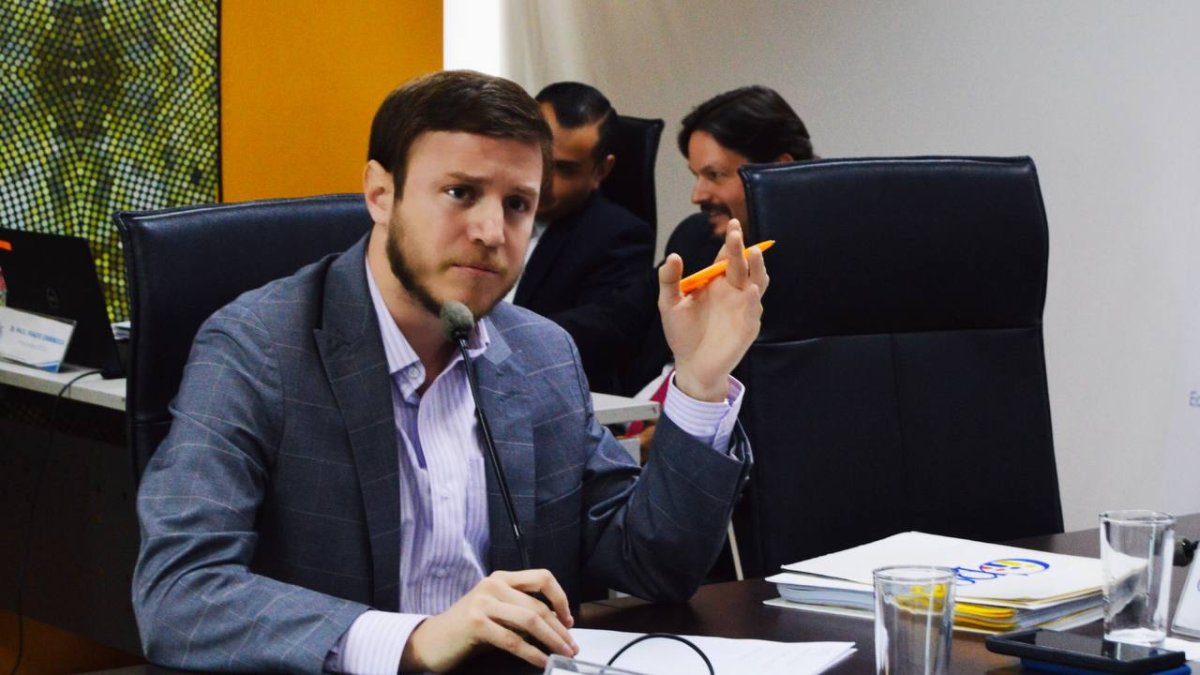 Augusto Verduga, de 36 años, es investigado por una presunta asociación ilícita.