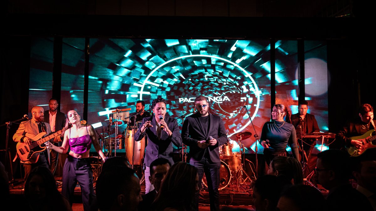 Este domingo, La Pachanga visita el salón Isabela del hotel Hilton Colón de Guayaquil para celebrar a mamá con delicioso almuerzo buffet.