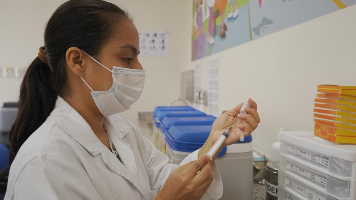 Foto referencial sobre vacunación contra la fiebre amarilla, del Ministerio de Salud.