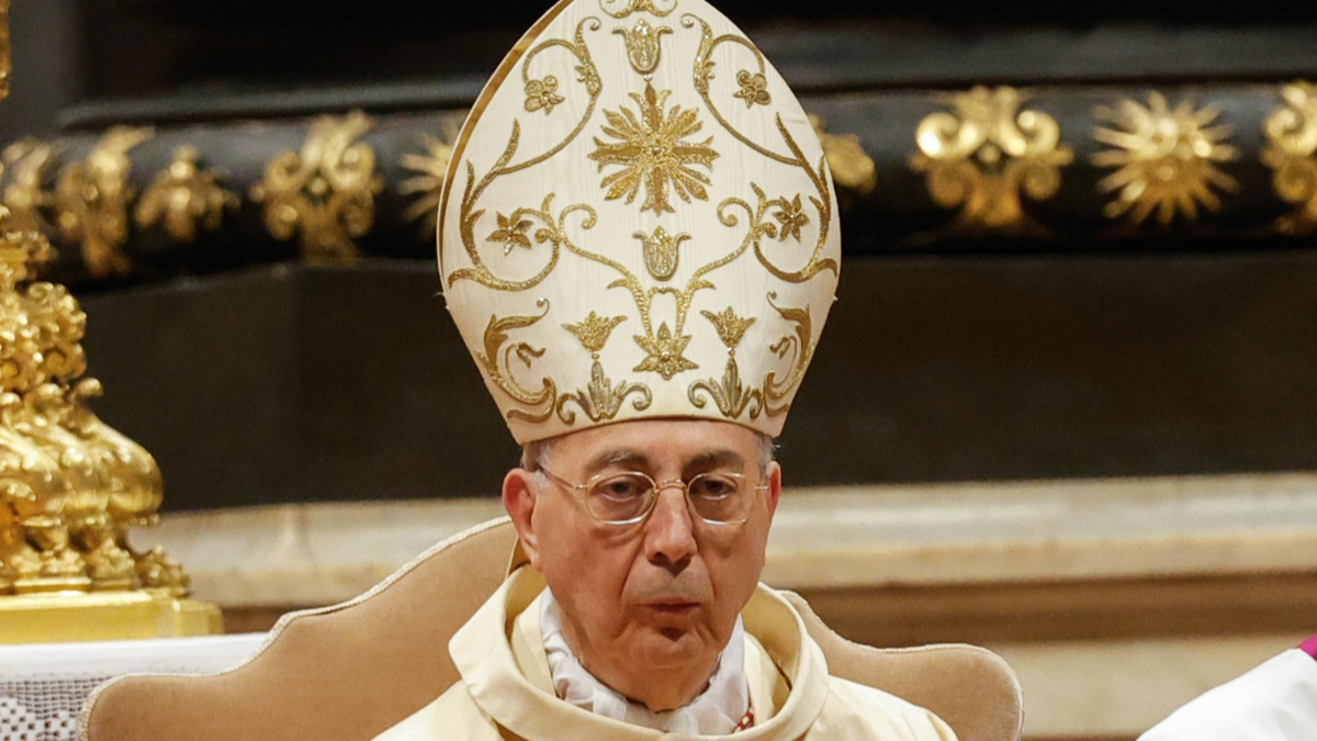 El Vaticano ha anunciado que el cónclave ha elegido un nuevo papa y su identidad será revelada en los próximos minutos por el cardenal protodiácono.