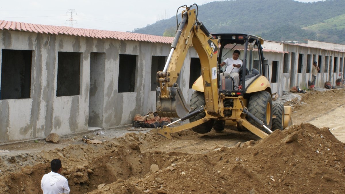 El sector de la construcción en Ecuador se mantiene estancado por la crisis y otros factores.