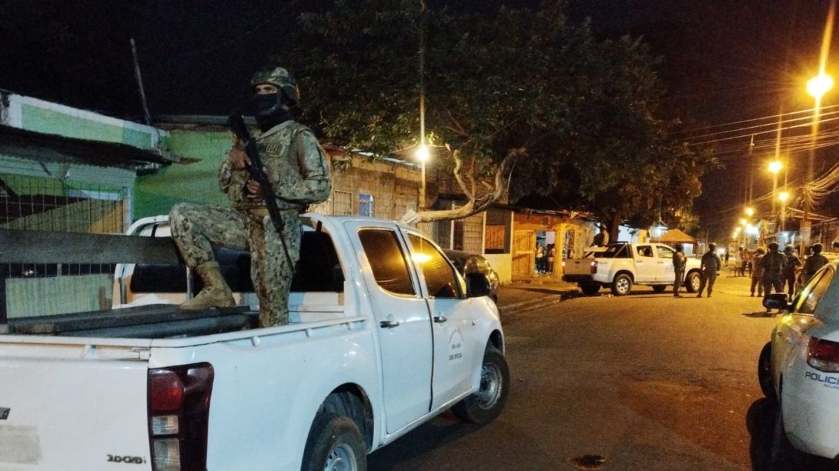 Los menores sospechosos fueron aprehendidos por el asesinato del sargento Domingo Abdón Reasco en Guayaquil.