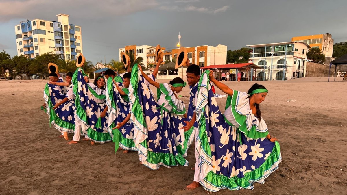 Ruge la marimba, tiembla la tierra: Atacames despierta con Semacata