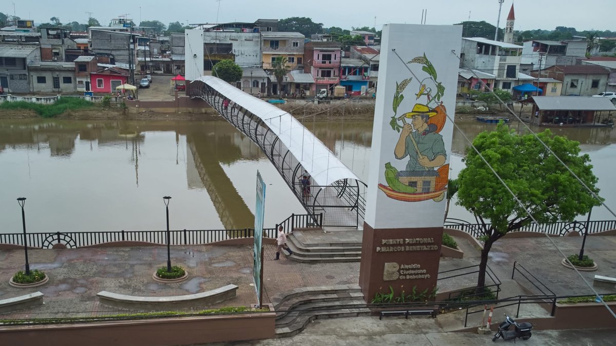 Un puente y una plazoleta son los nuevos espacios de Babahoyo