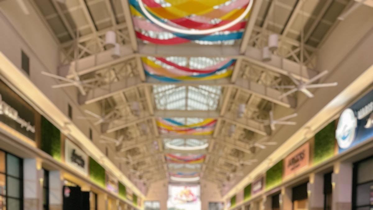 Pintar. Una de las actividades artísticas donde las madres e hijas pintan juntas y celebran.