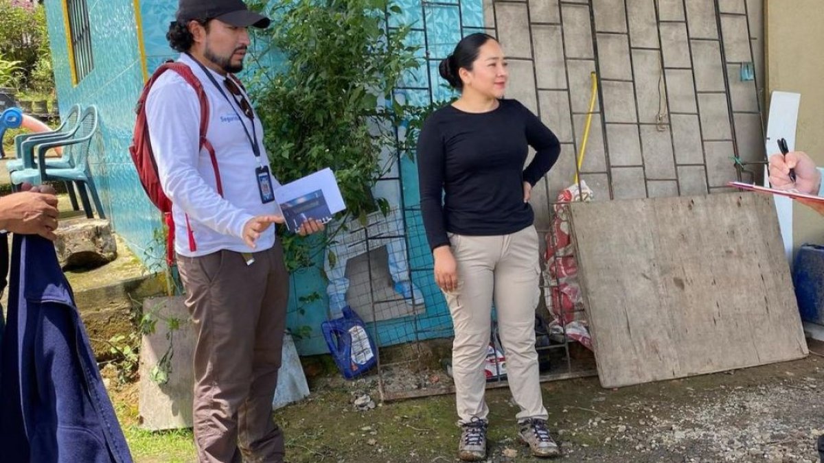 Visitas. Funcionarios realizan campañas en el Chocó Andino contra los mosquitos que contagian de fiebre amarilla.