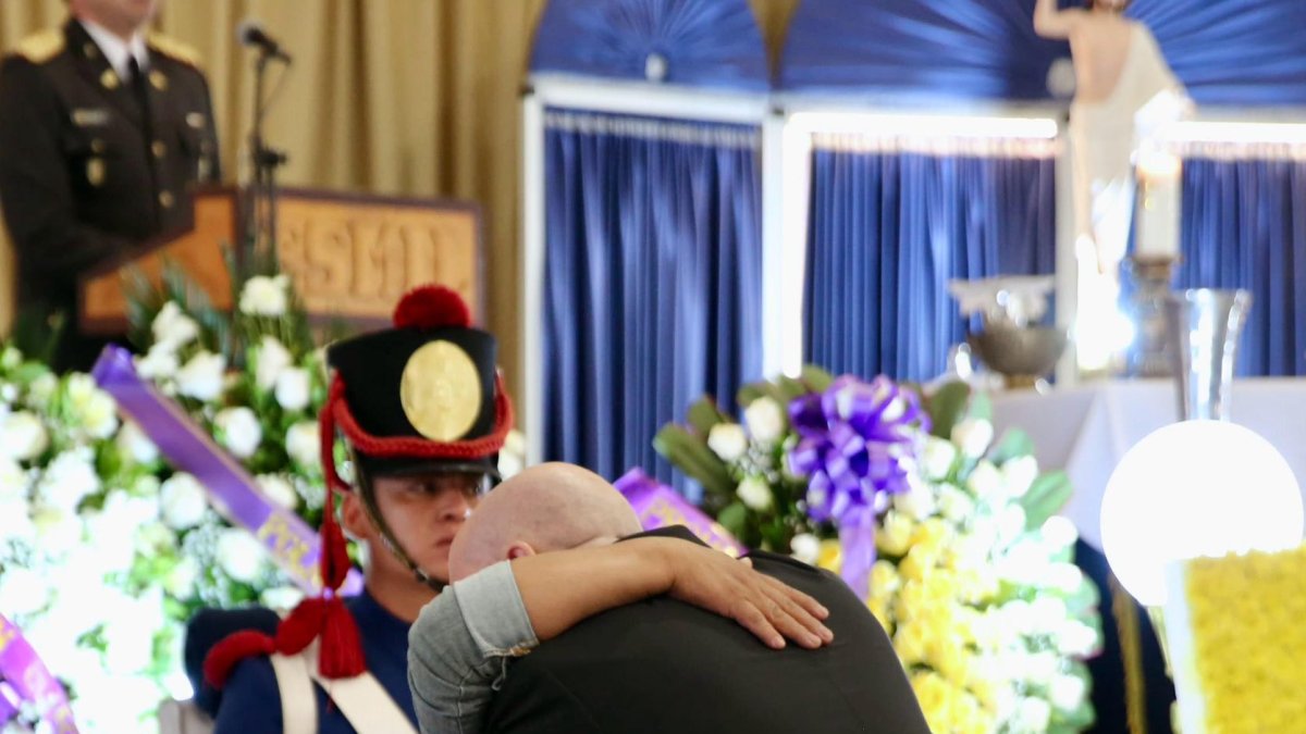 Gian Carlo Loffredo acompañó los cuerpos y expresó su respaldo a las familias de los uniformados