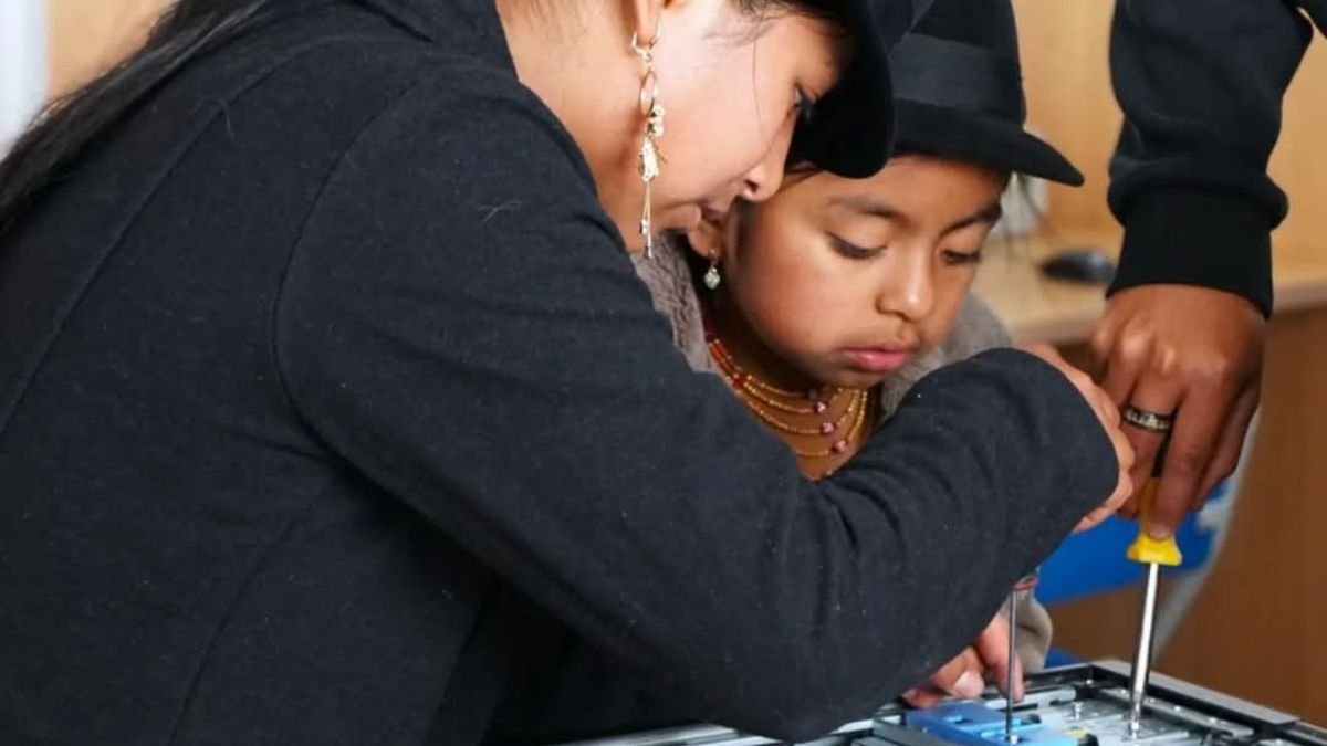 ONG. El Instituto Kichwa de Ciencia, Tecnología y Humanidades (KISTH) nació como una respuesta al rezago educativo de pueblos indígenas.