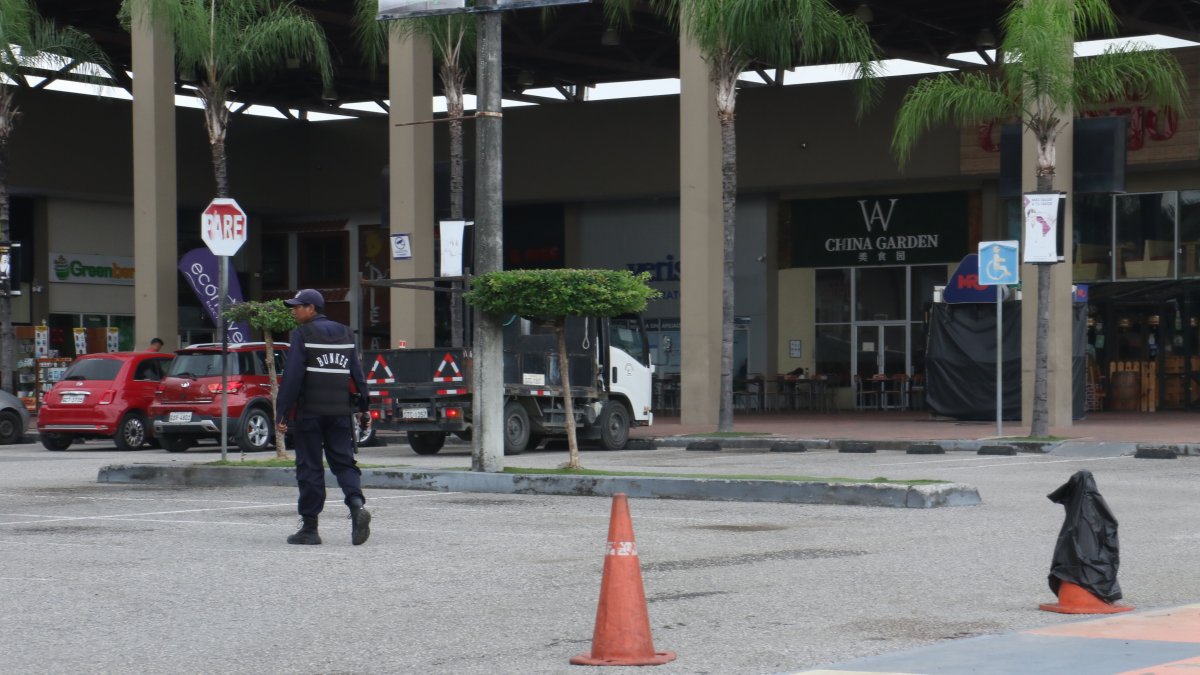 El asesinato ocurrió en la zona del parqueadero de una plaza comercial al ingreso de Villa Club