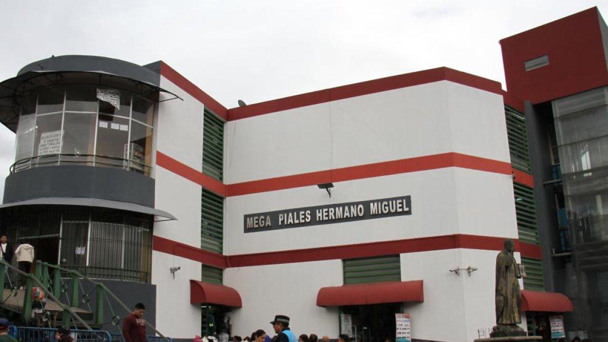 Comerciantes populares de Quito serán propietarios de sus locales gracias a ordenanza.