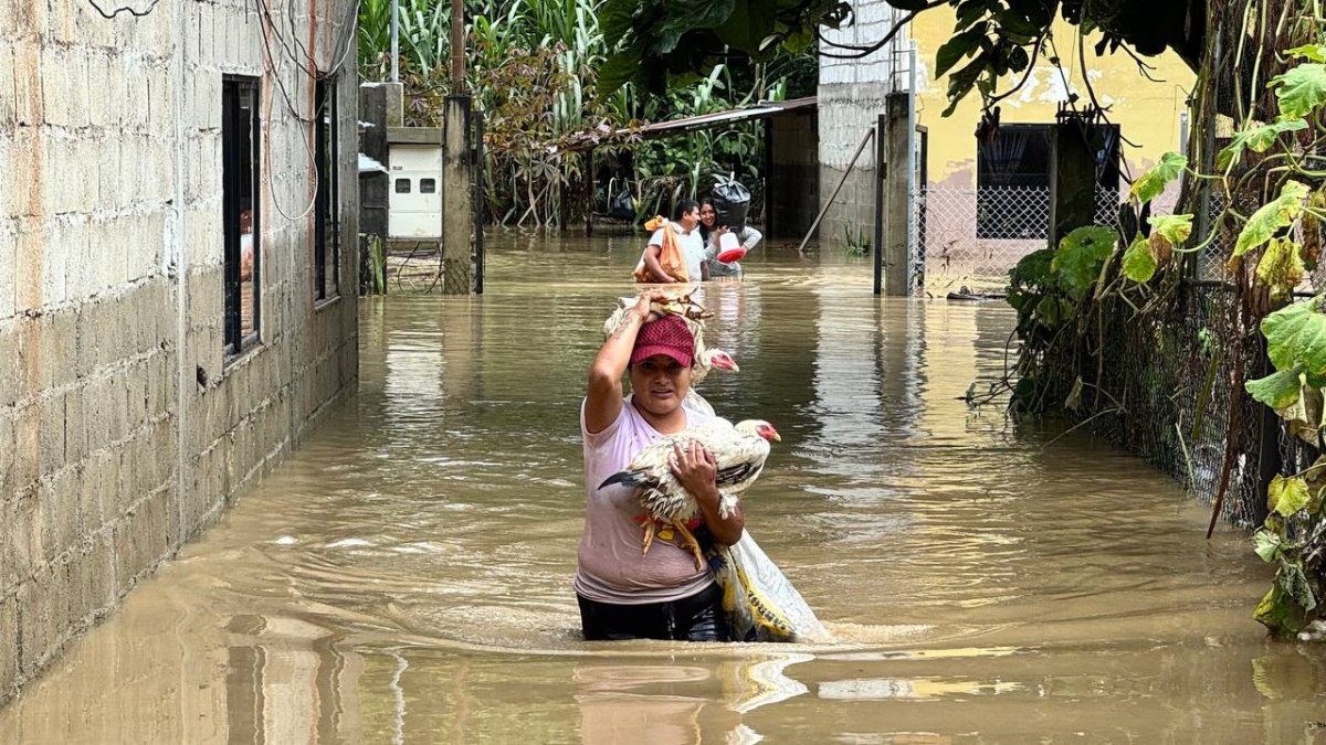 Los organismos de socorro continúan en alerta, mientras los damnificados esperan la ayuda urgente del Estado.