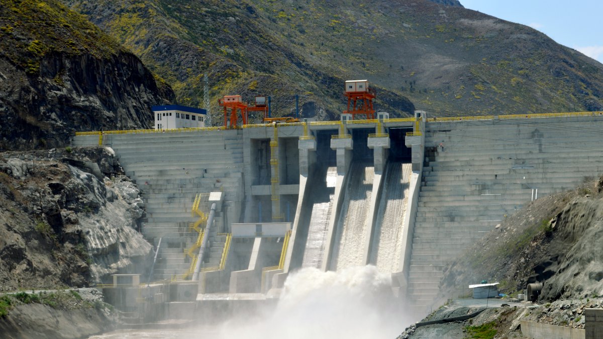 Hidroeléctrica Minas de San Francisco en operación.