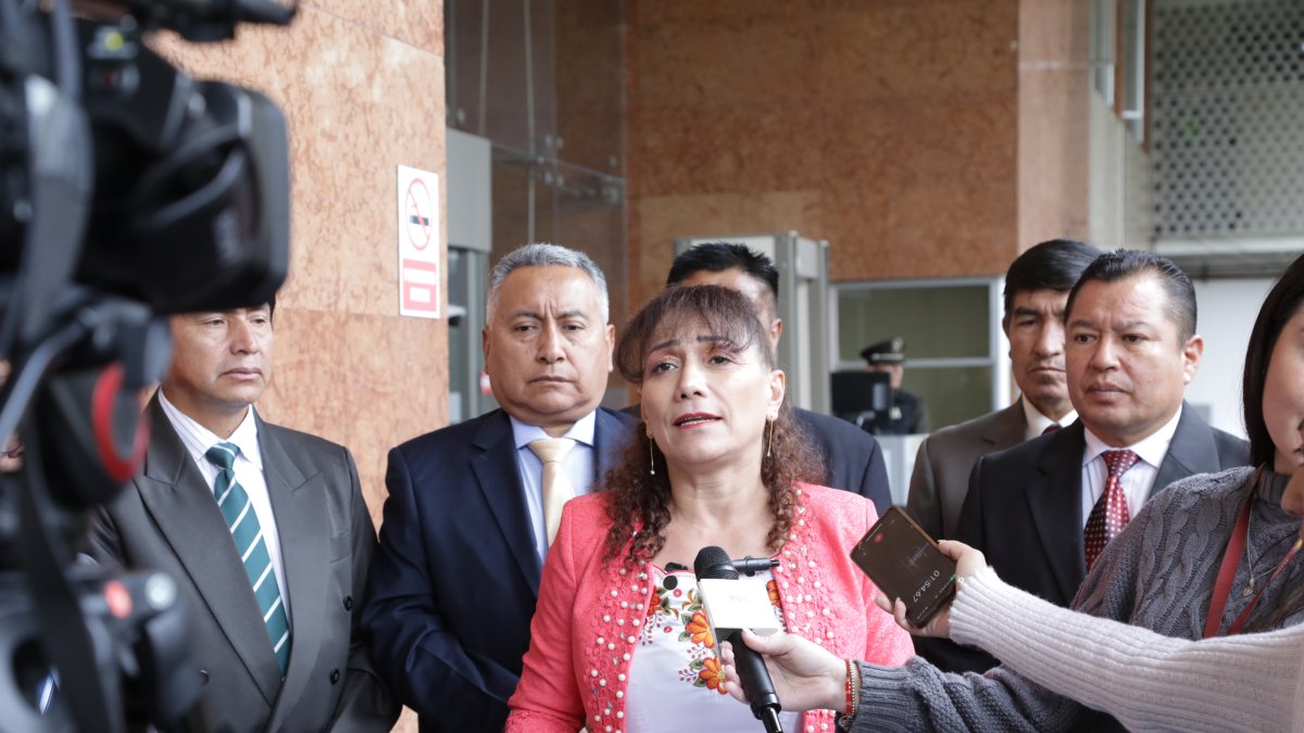 La denuncia acusa a Patricia Núñez Ramos de inducir el voto a favor de determinada preferencia electoral.