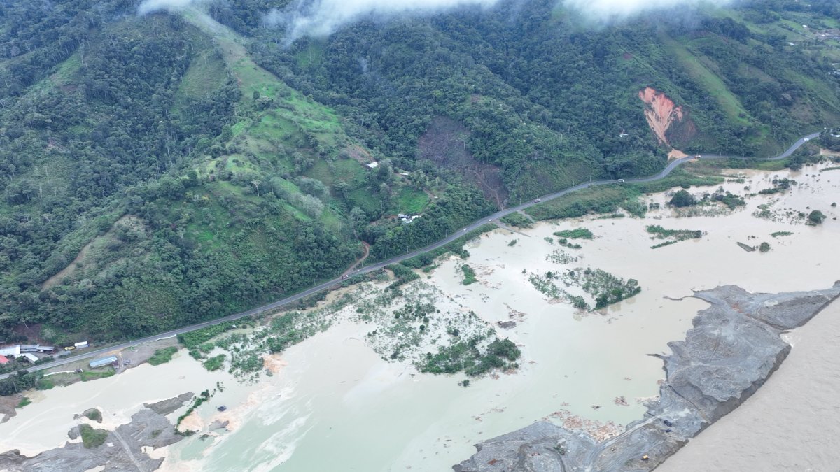 Ejército. La destrucción de la naturaleza es evidente en la Amazonía, debido a la minería ilegal.