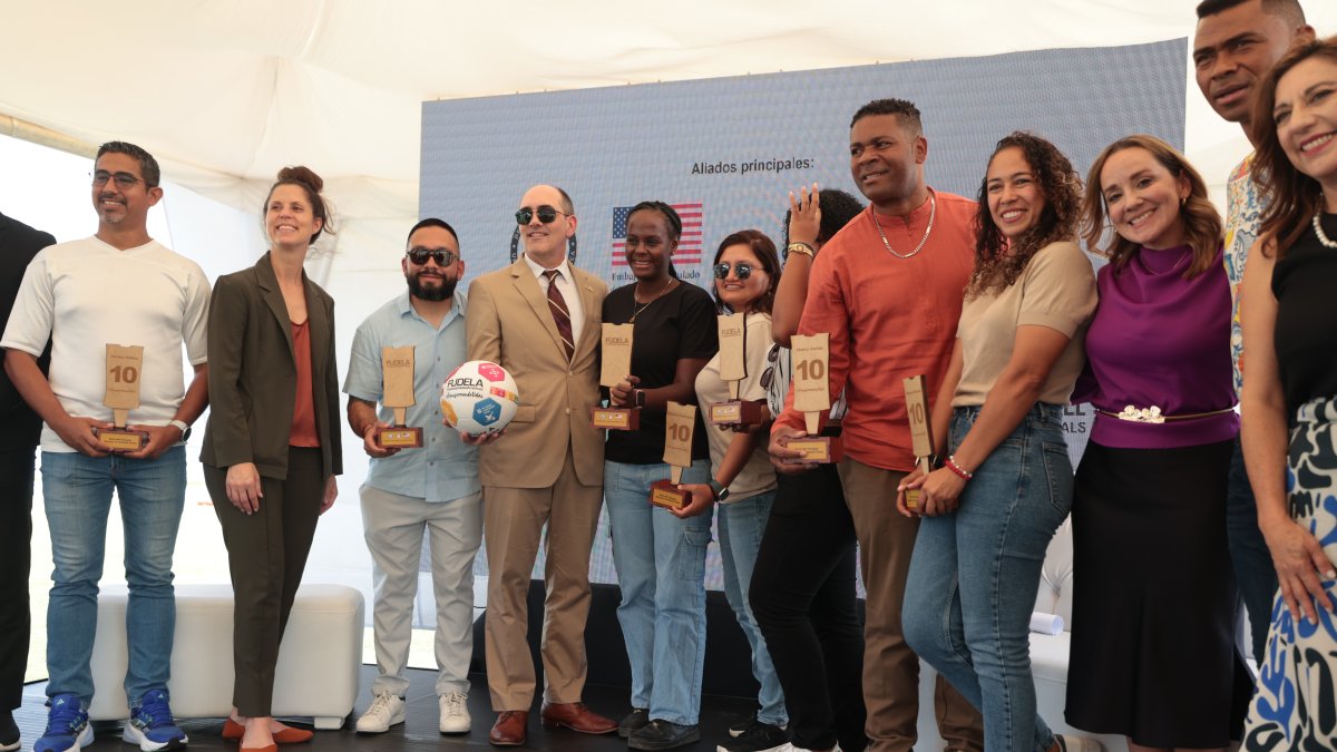 Los 10 entrenadores del programa fueron reconocidos por la Embajada y Consulado de Estados Unidos en Guayaquil.