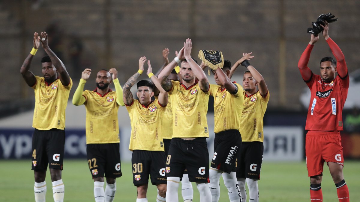 Barcelona SC perdió los dos juegos que disputó ante Universitario.