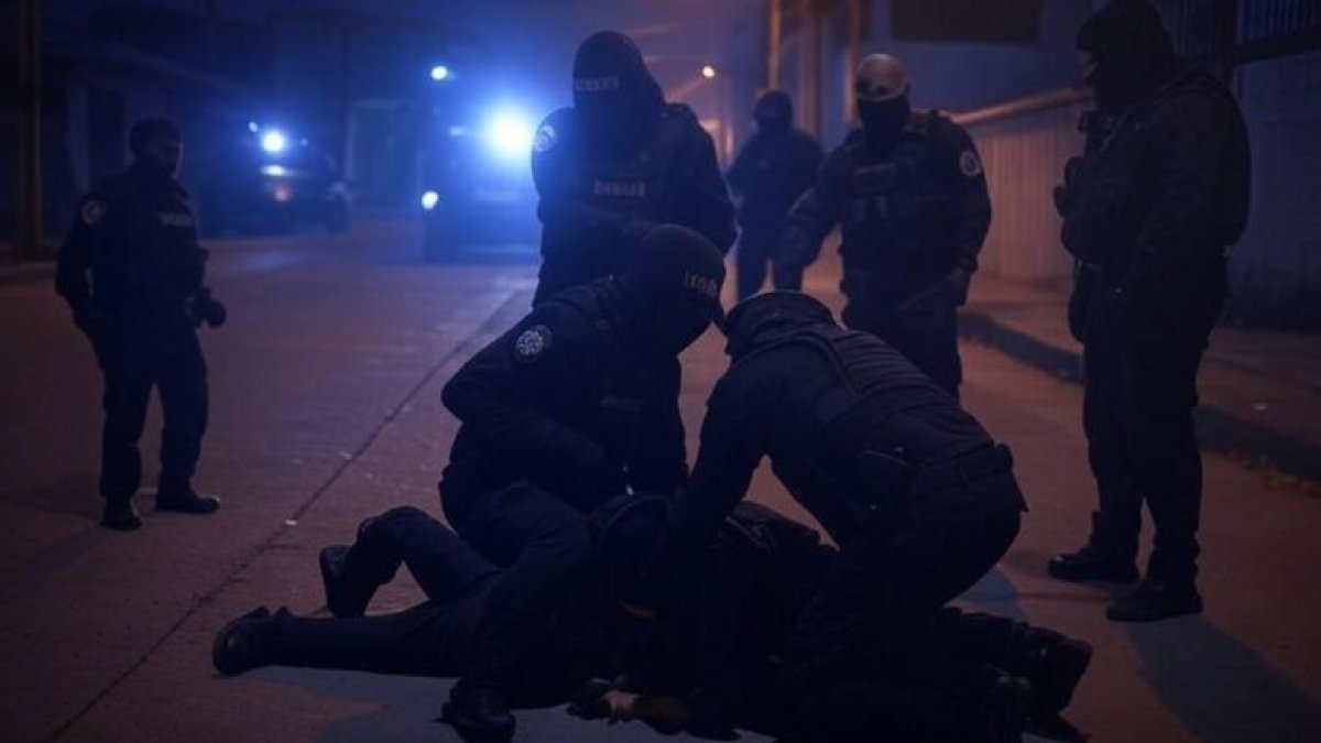 Referencial. El delincuente falleció producto de una balacera con la Policía