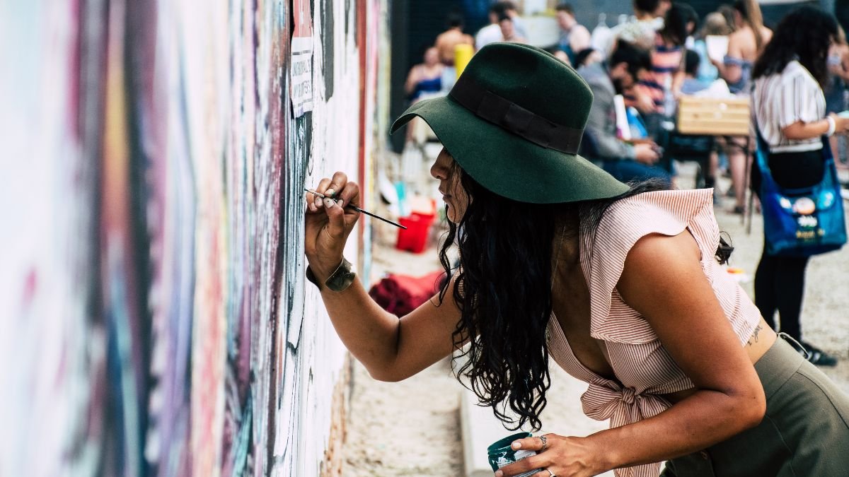 Cultura. El Museo Nahim Isaías será el epicentro de este proyecto cultural que busca activar con arte las noches del centro de Guayaquil.