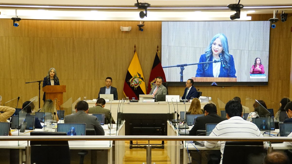 Fernanda Racines fue reelecta como vicealcaldesa con 15 votos a favor.